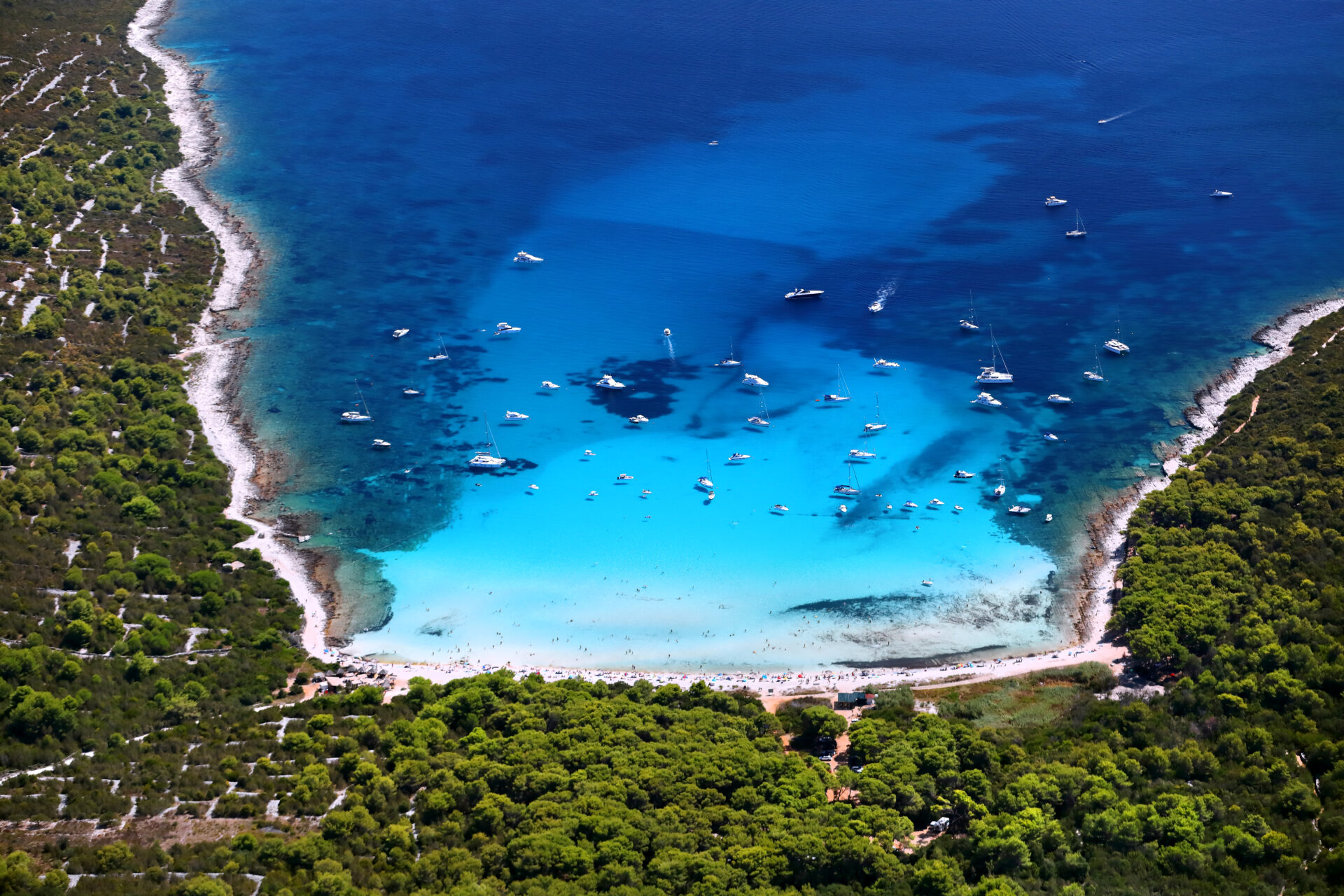 Gallery img - https://boattourzadar.sutra-cms.com/wp-content/uploads/2025/04/Dugi-otok-000235.jpg