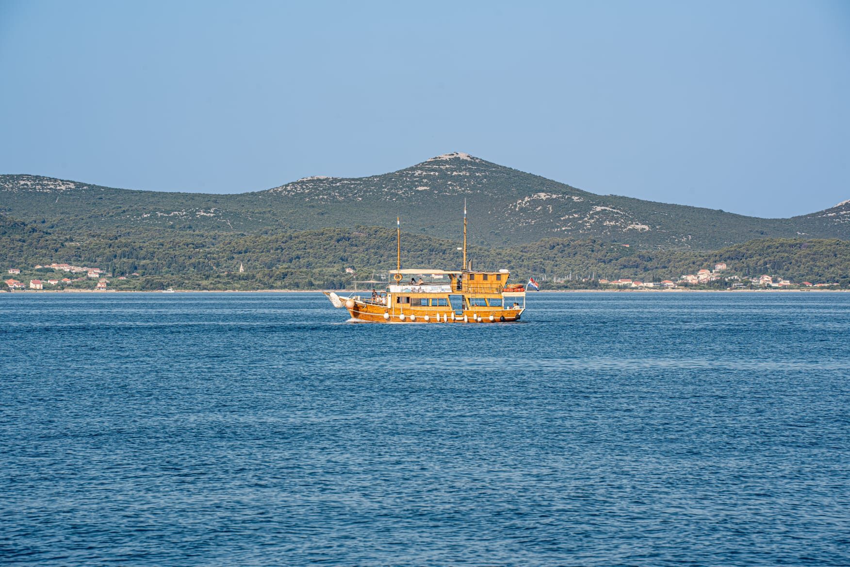 Gallery img - https://boattourzadar.sutra-cms.com/wp-content/uploads/2025/04/WhatsApp-Image-2025-07-04-at-12.53.20-1.jpeg